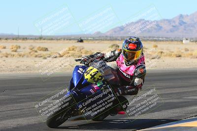 media/Jan-10-2025-CVMA Friday Practice (Fri) [[489e0da257]]/Group 4 and Trackday/Session 2 (Turn 4 Inside)/